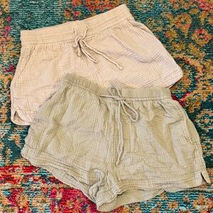 H&M Cotton Pull On Summer Shorts | Beige & Olive Green | Size Size
